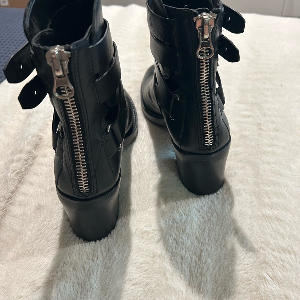 Dolce Vita Kleat boot - Picture 3 of 5